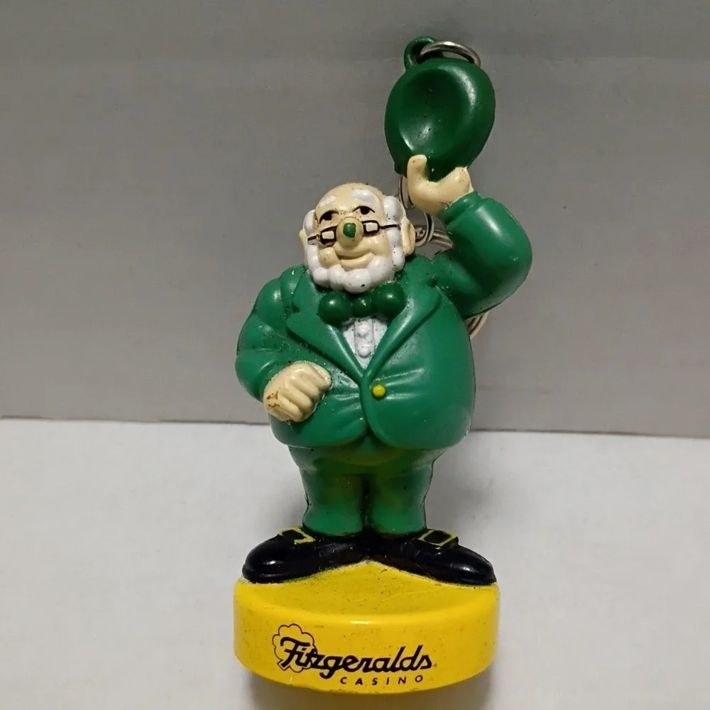 Vintage Fitzgeralds Casino Mr O Lucky Keychain Tunica Mississippi Leprechaun